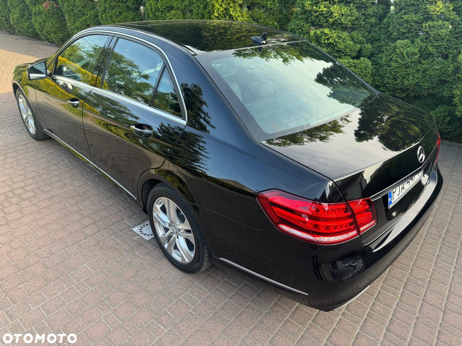 Mercedes-Benz Klasa E 200 CDI DPF BlueEFFICIENCY 7G-TRONIC Avantgarde - 11