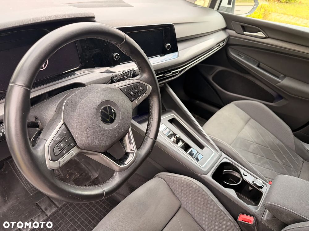 Volkswagen Golf 1.5 eTSI EVO Style DSG - 7