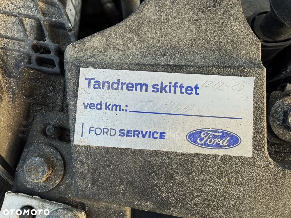 Ford Kuga 2.0 TDCi 4x2 Titanium - 17