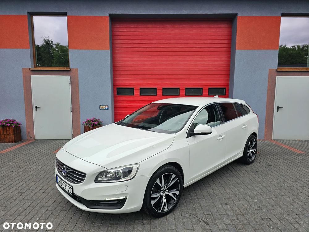 Volvo V60 D2 Drive-E Momentum - 2