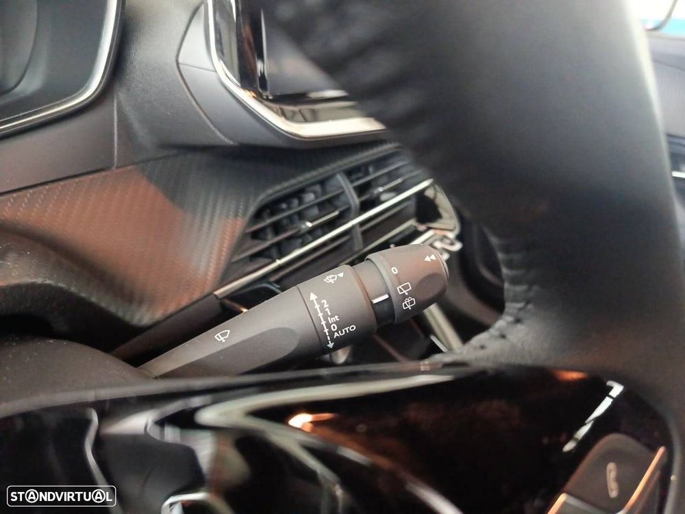 Peugeot 2008 1.2 PureTech Style - 15
