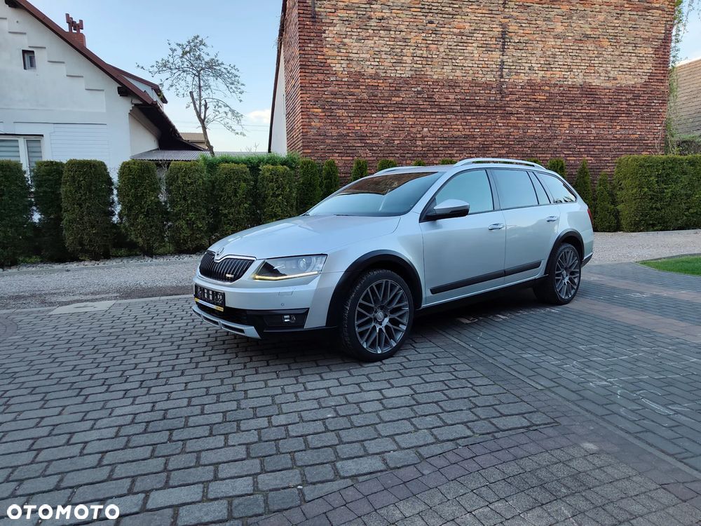 Skoda Octavia 2.0 TDI 4x4 DSG Scout - 2