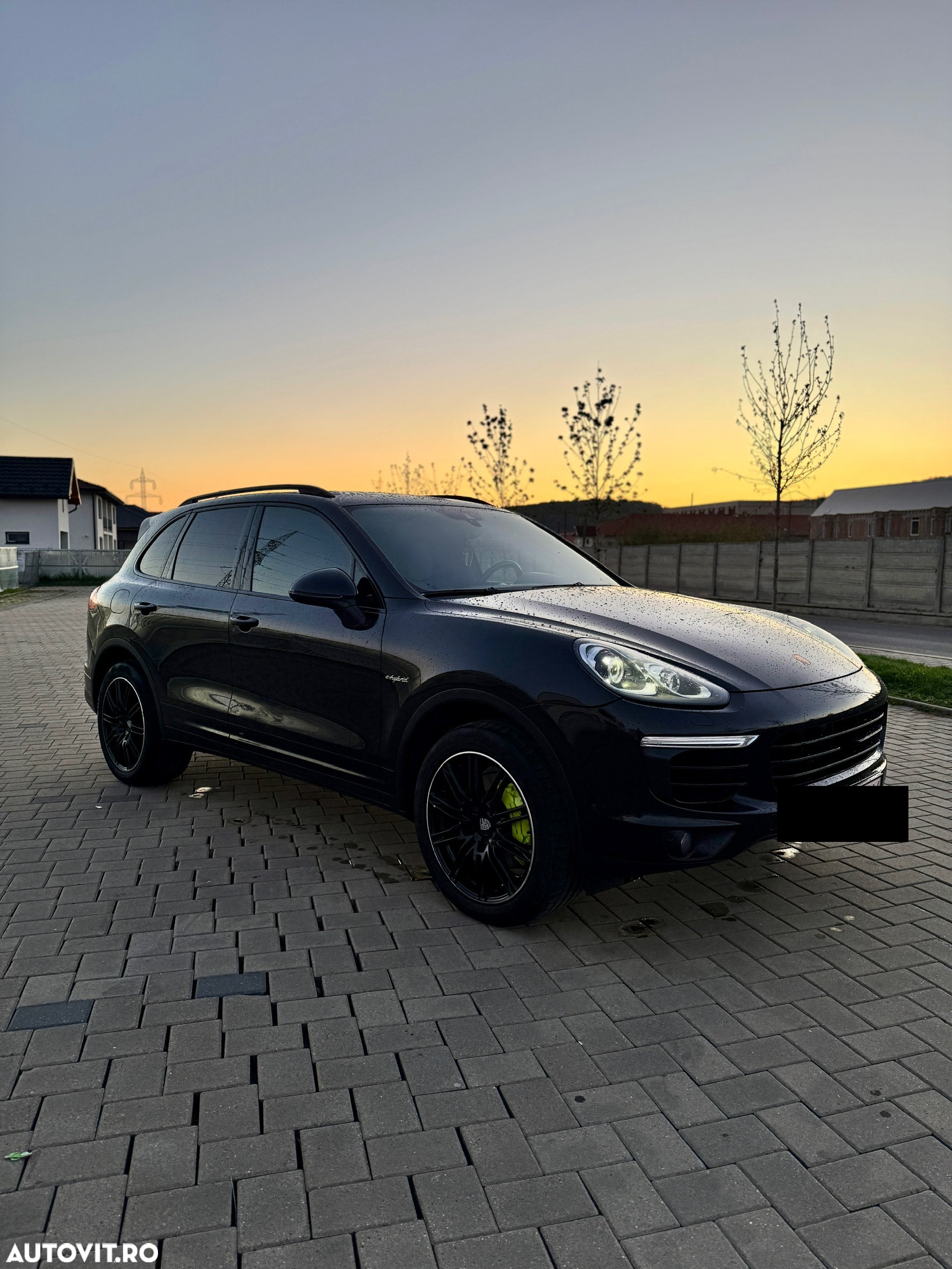 Porsche Cayenne - 2