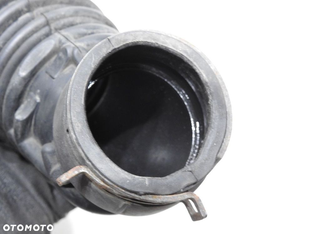 PRZEWÓD POWIETRZA AUDI A4 B7 2.0 TFSI 8E0133356D - 5