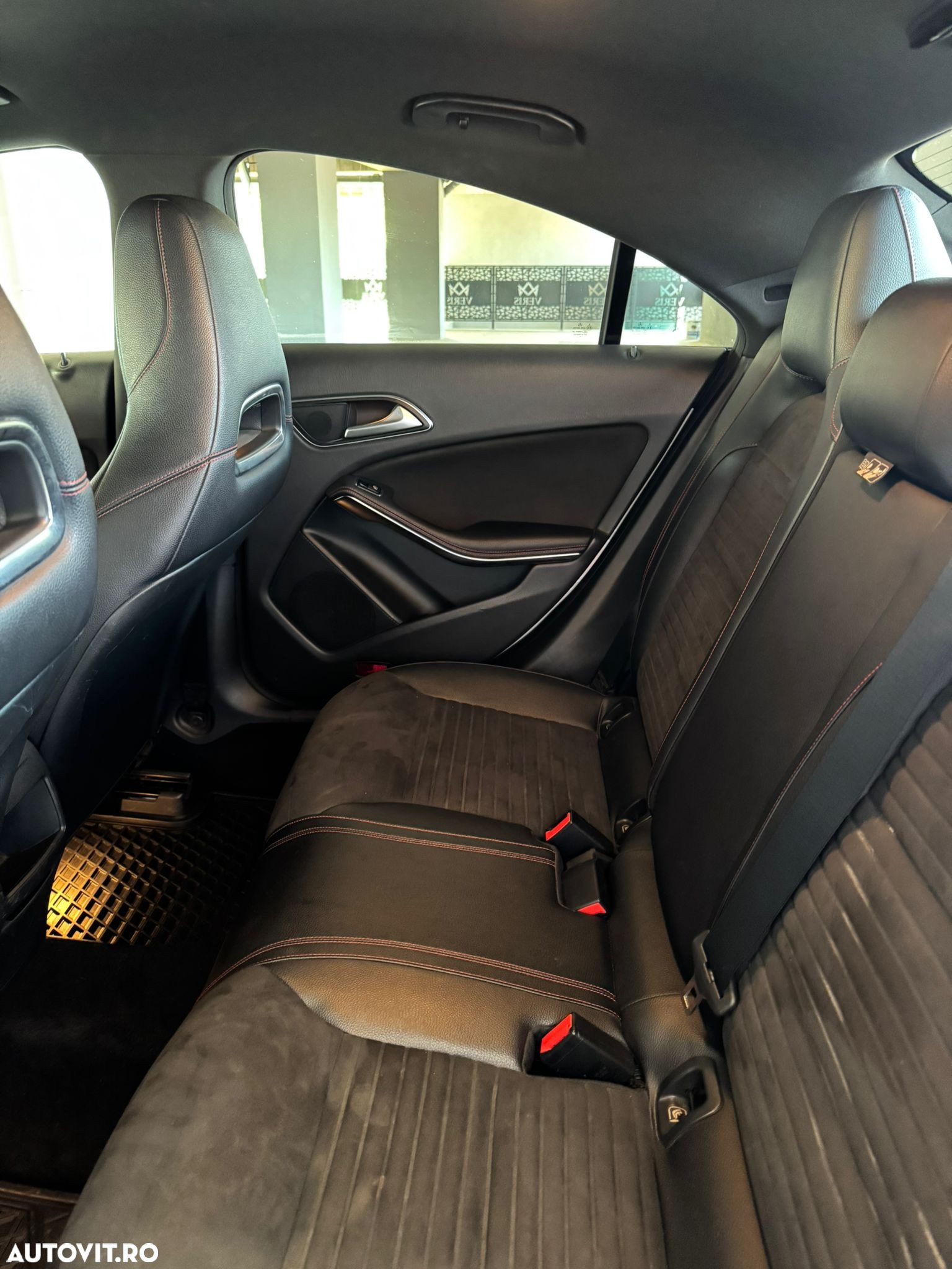 Mercedes-Benz CLA 220 d Aut. - 13