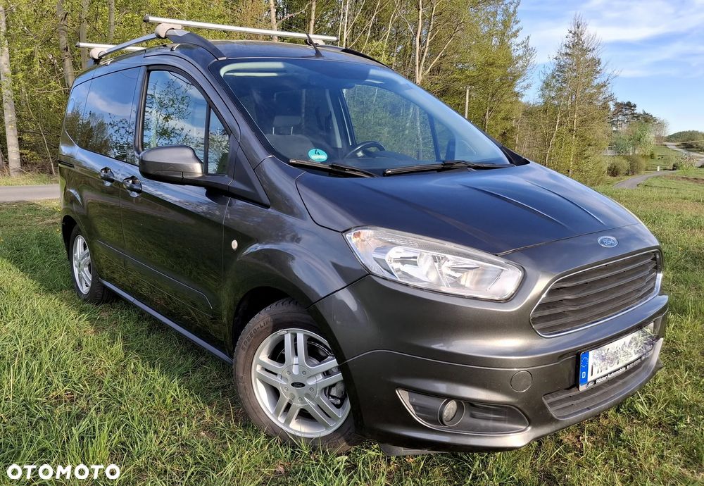 Ford Tourneo Courier 1.0 EcoBoost Titanium - 2