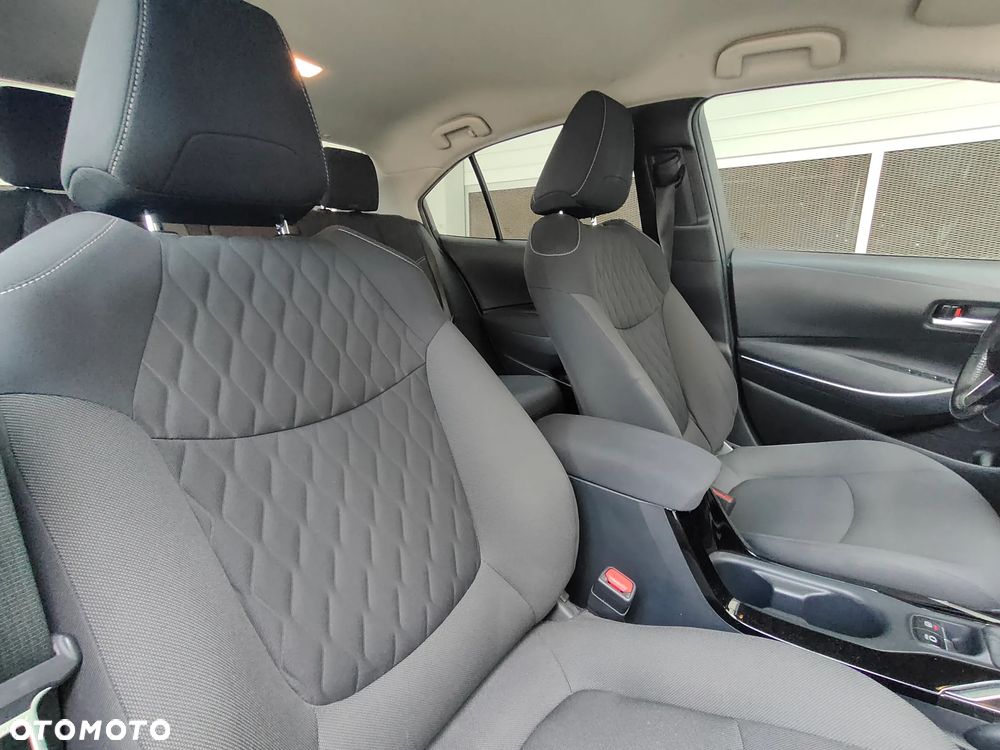 Toyota Corolla - 25
