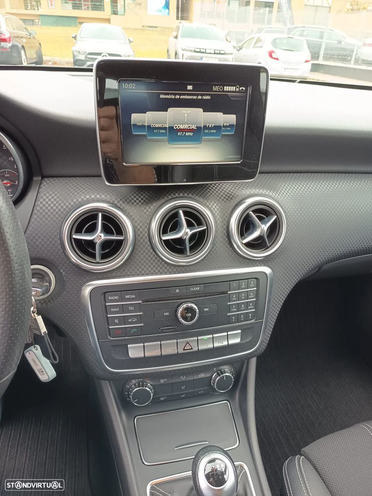 Mercedes-Benz A 180 d Urban - 13