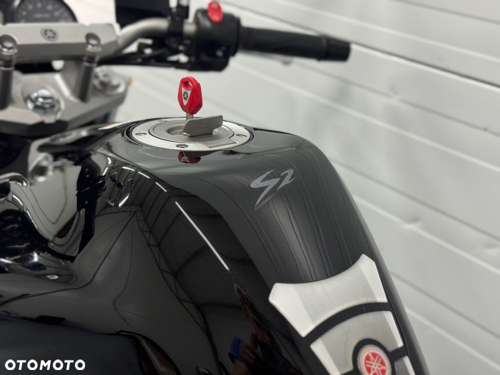 Yamaha FZ6 - 21