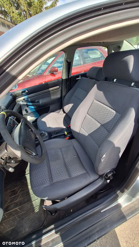 Audi A4 Avant 1.6 - 9