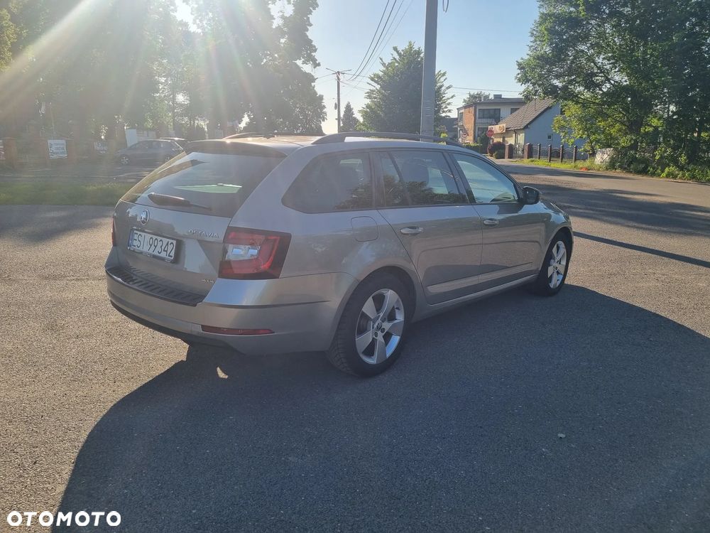 Skoda Octavia 1.8 TSI 4x4 Clever DSG - 6