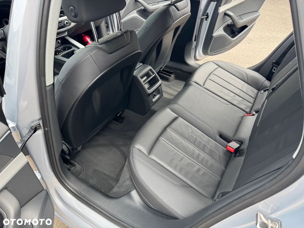 Audi A4 Avant - 16