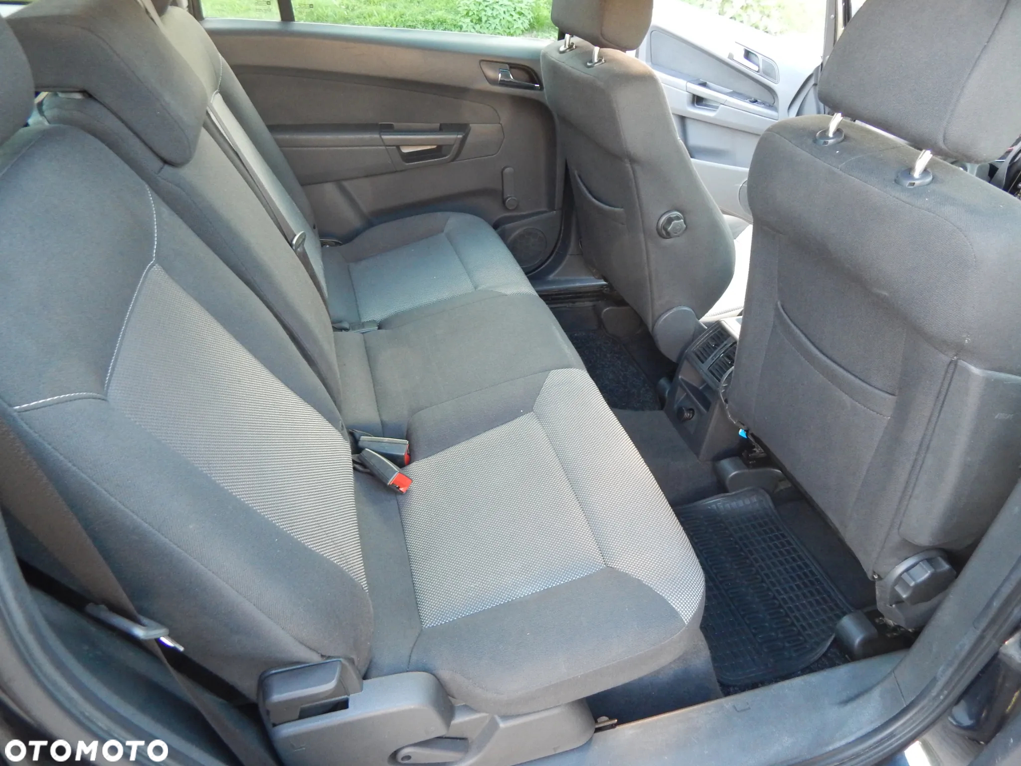 Opel Zafira 1.8 Cosmo - 8