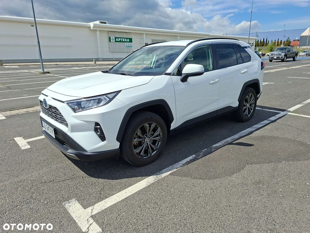 Toyota RAV4 - 1
