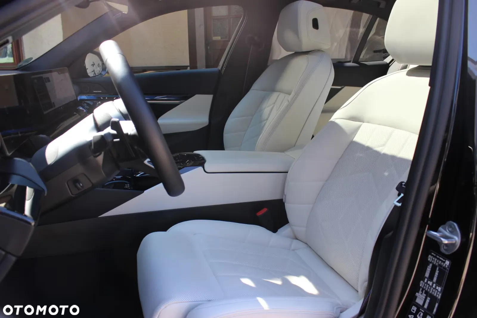 BMW Seria 5 520i mHEV M Sport - 13
