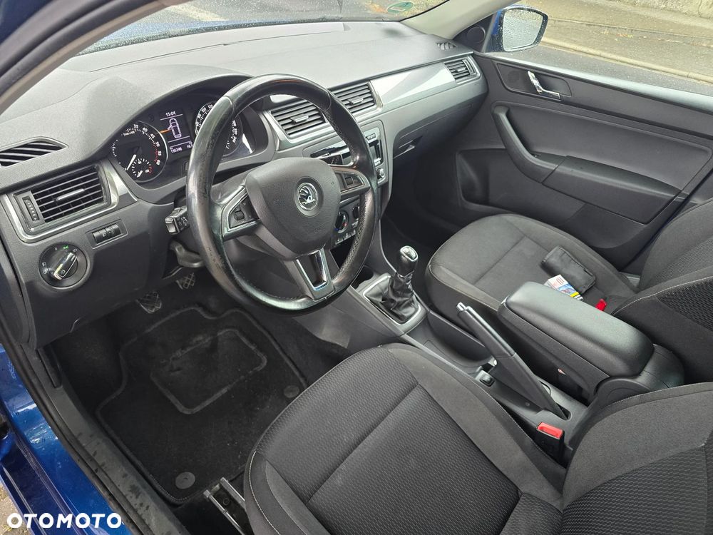 Skoda RAPID 1.6 TDI Ambition - 15