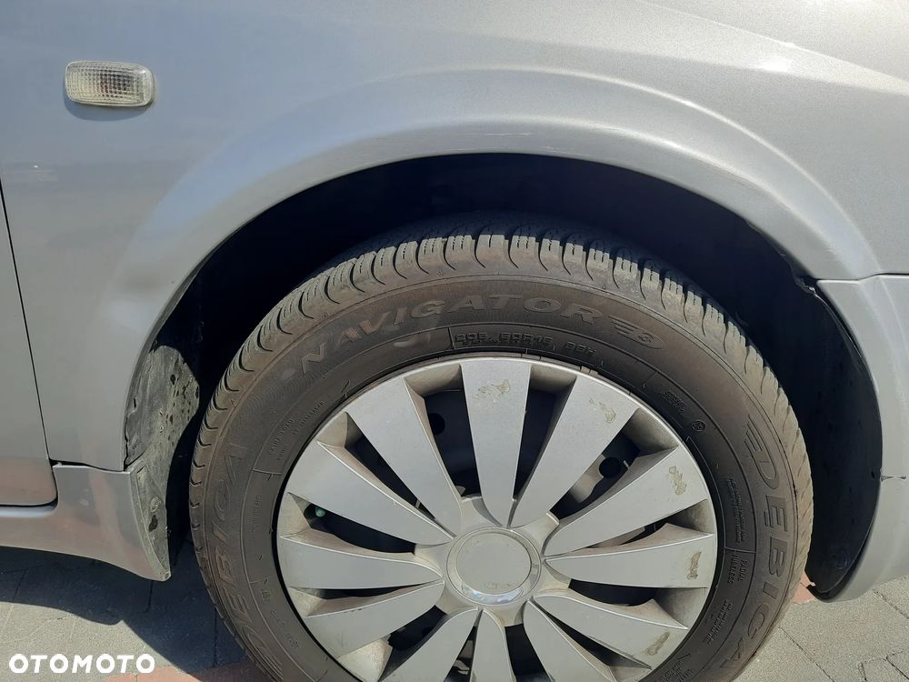 Nissan Primera Traveller 1.8 visia - 7
