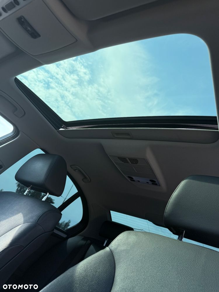 BMW Seria 5 525d - 10