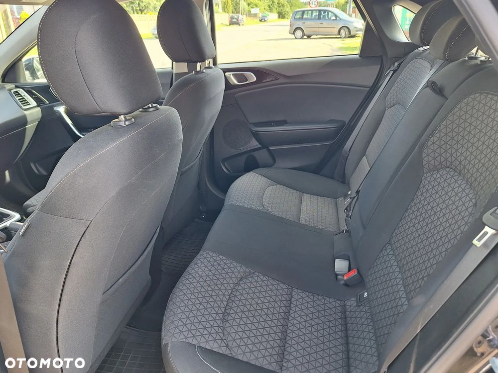 Kia Ceed 1.4 T-GDI OPF Platinum Edition - 10