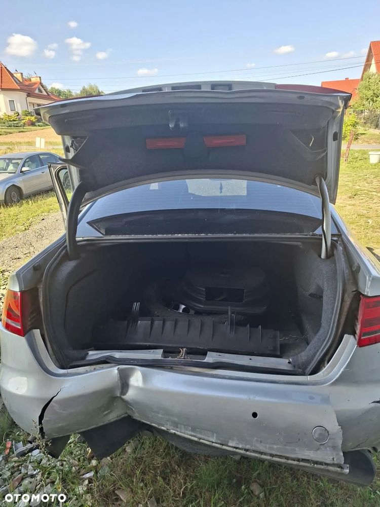 Audi A4 Avant - 10