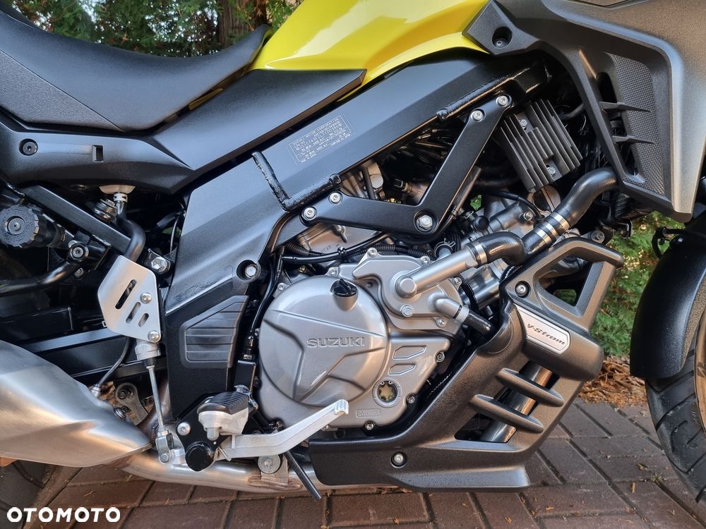 Suzuki V-STROM - 4