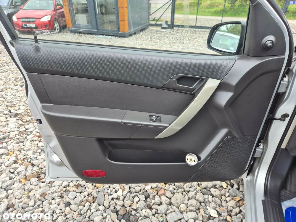Chevrolet Aveo 1.2 Plus - 10