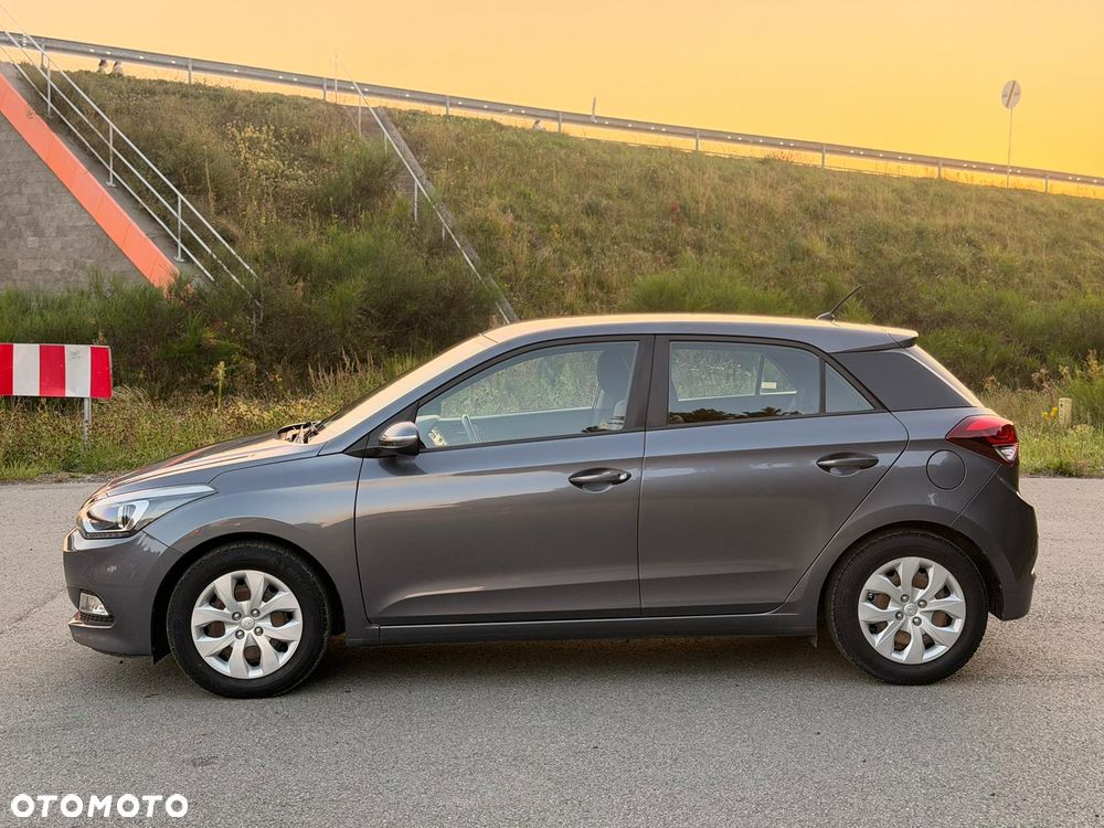 Hyundai i20 1.2 Comfort - 12
