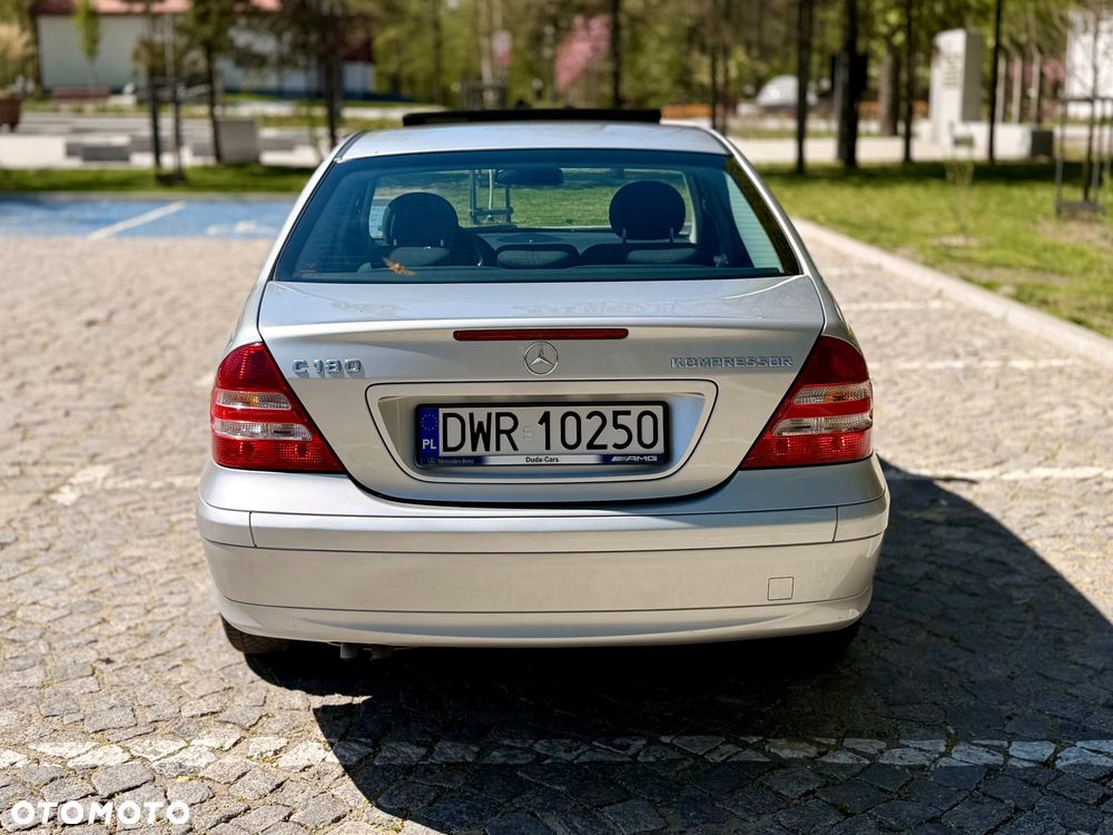 Mercedes-Benz Klasa C 180 Kompressor Automatik Classic - 7