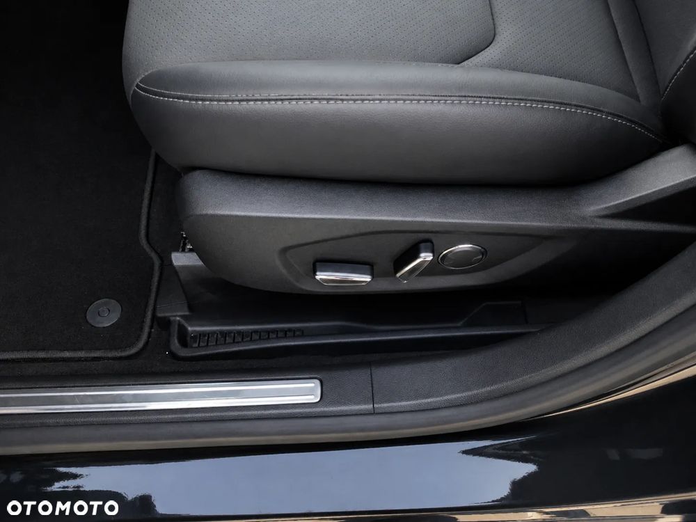 Ford S-Max 2.0 TDCi 4WD Titanium PowerShift - 12
