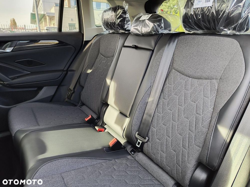 Volkswagen Tiguan - 23