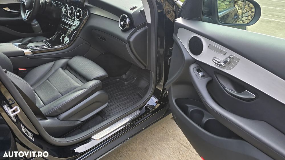 Mercedes-Benz GLC - 27