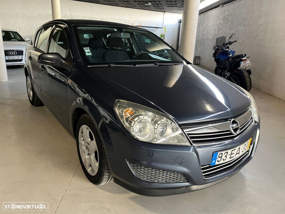 Opel Astra 1.3 CDTI Cosmo - 3