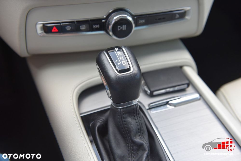 Volvo XC 90 - 37