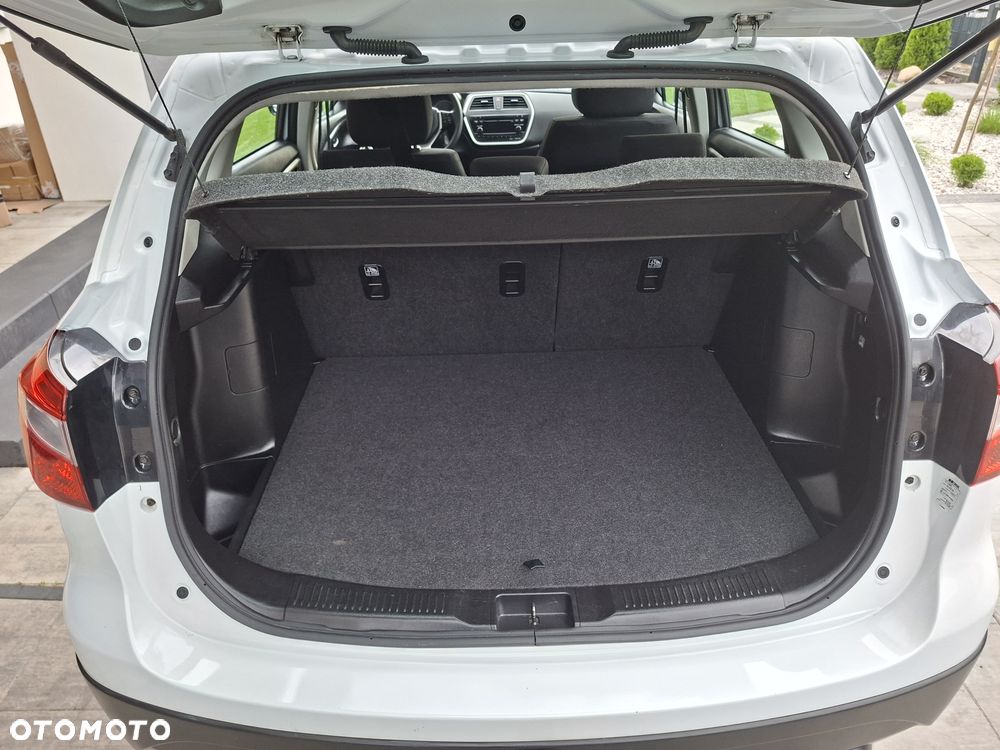 Suzuki SX4 S-Cross - 13
