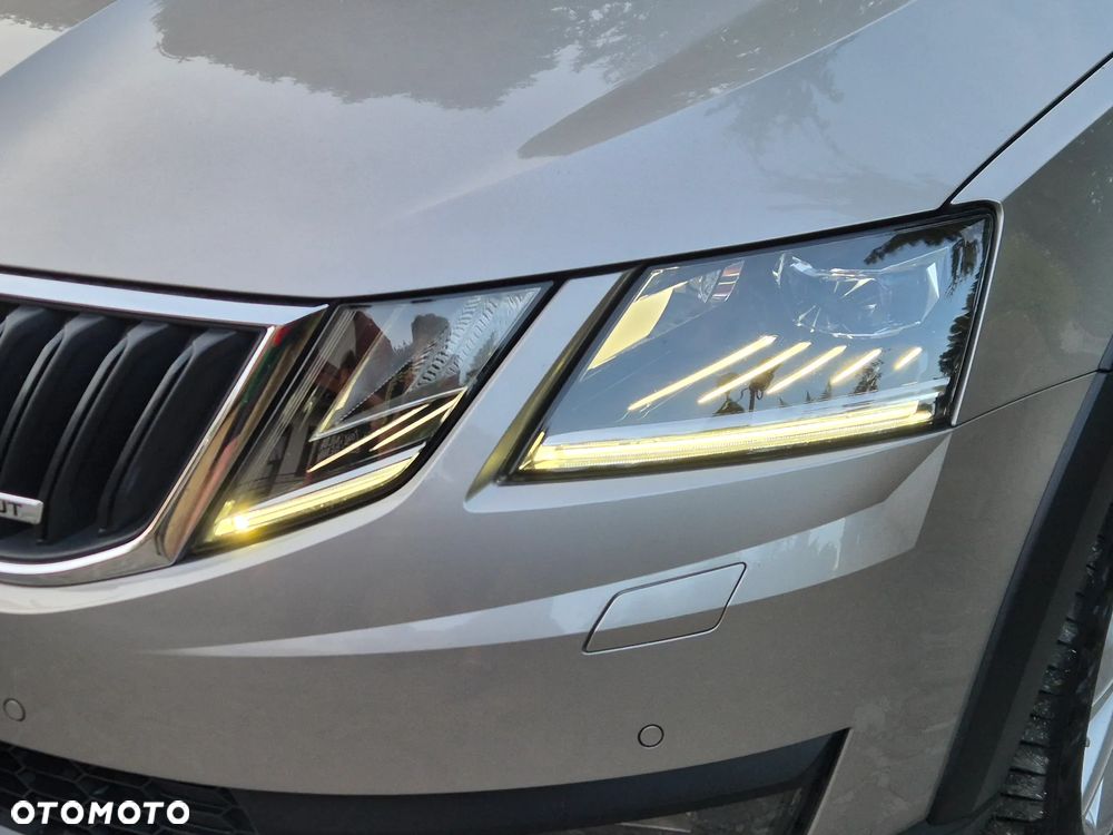 Skoda Octavia 2.0 TDI 4x4 Scout - 39