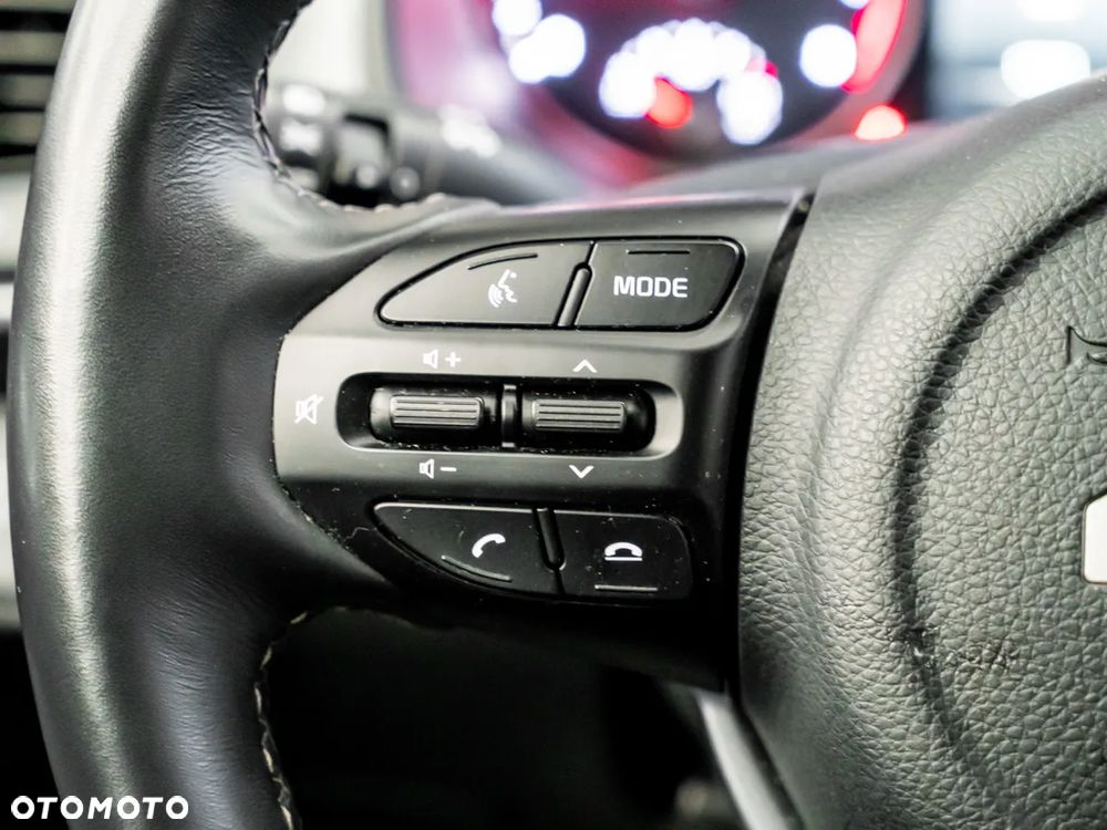 Kia Stonic 1.0 T-GDI M DCT - 24