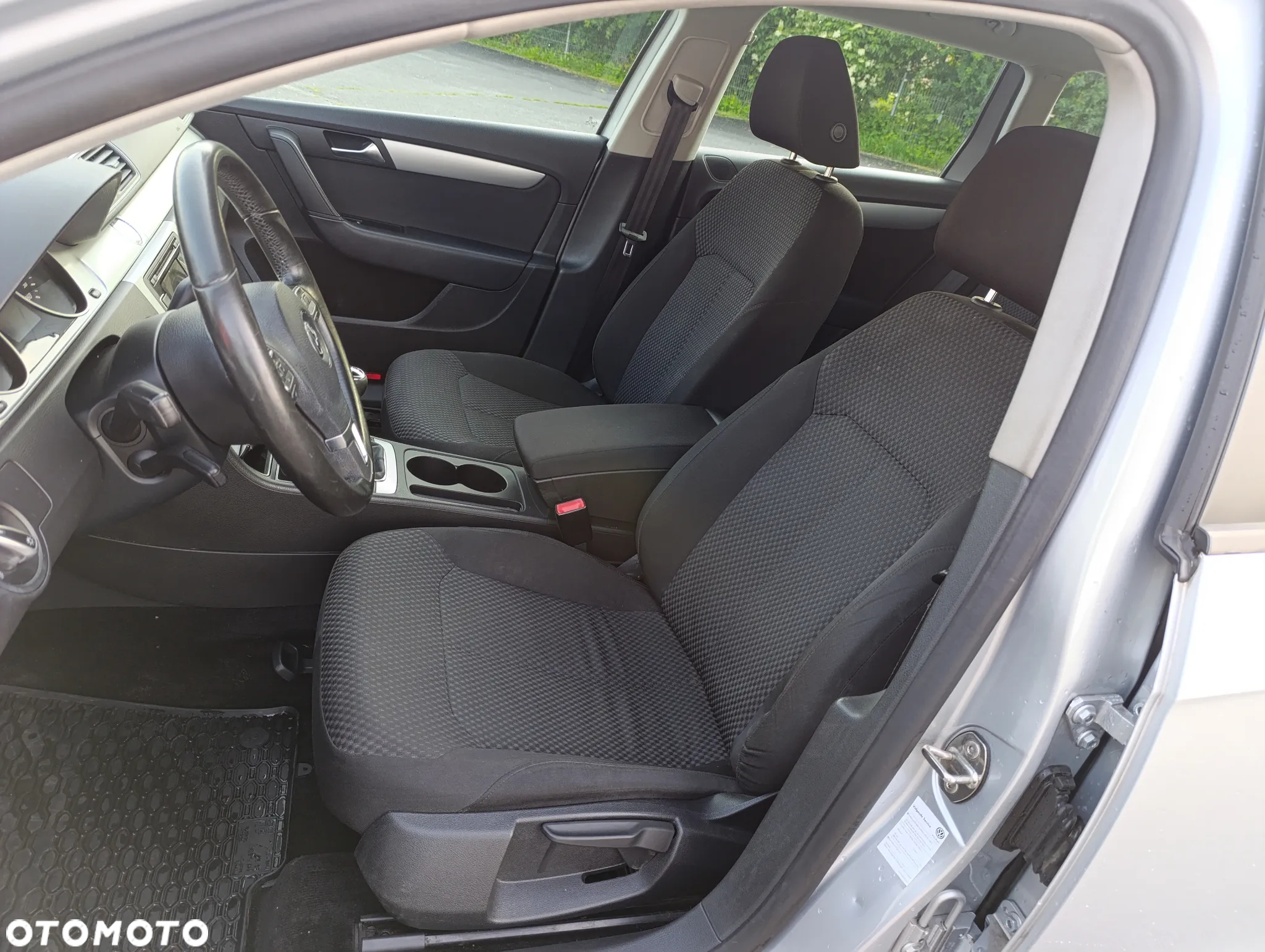 Volkswagen Passat Variant 1.6 TDI (BlueMotion Technology) Comfortline - 28