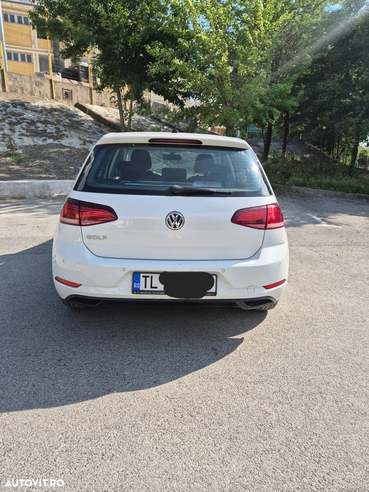 Volkswagen Golf - 3