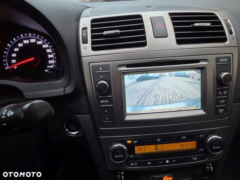 Toyota Avensis 2.0 D-4D Premium - 30