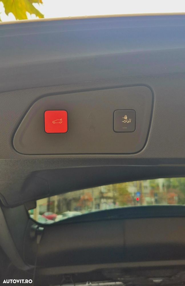 Peugeot 3008 PHEV 300 EAT8 4X4 GT - 11