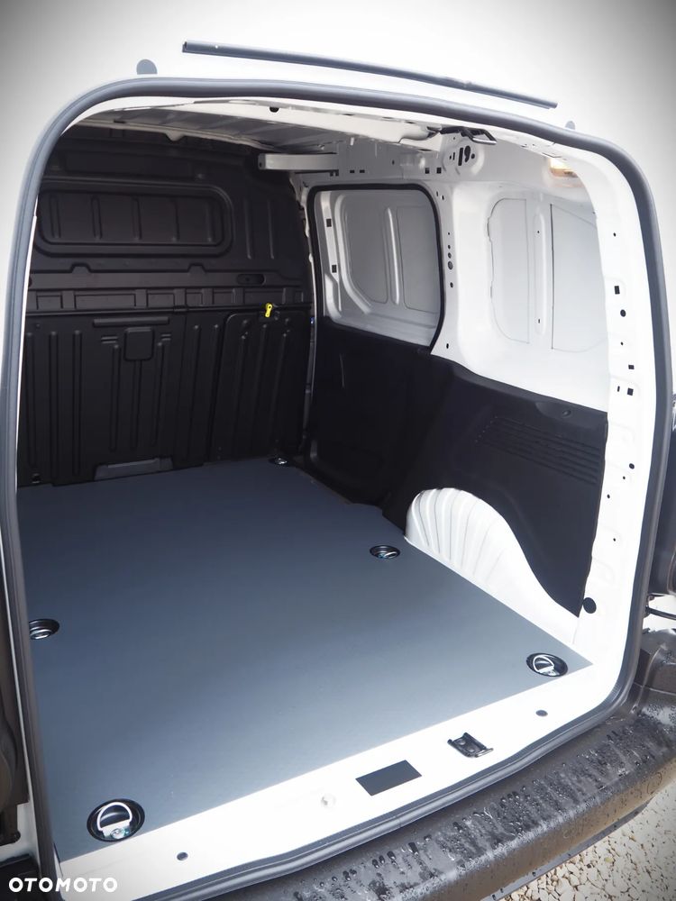 Toyota Proace City - 12