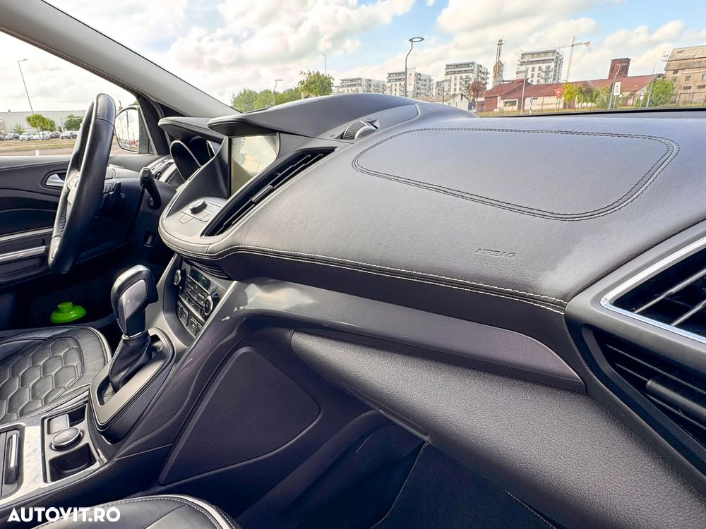 Ford Kuga 2.0 TDCi 4x4 Aut. Vignale - 20