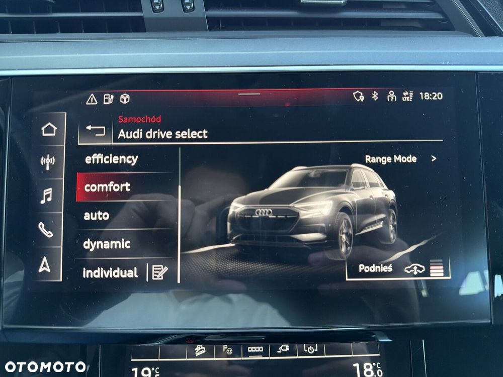 Audi e-tron 50 Quattro S Line - 32