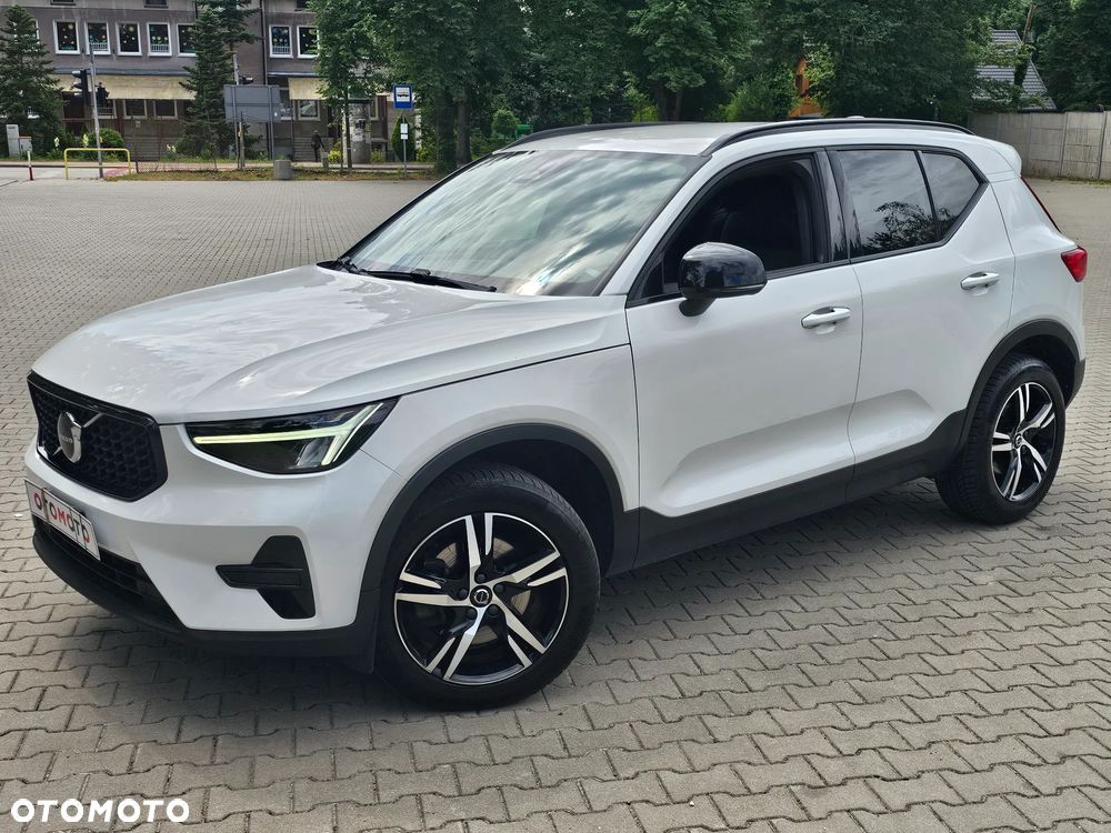 Volvo XC 40 T5 AWD Geartronic Momentum Pro - 2