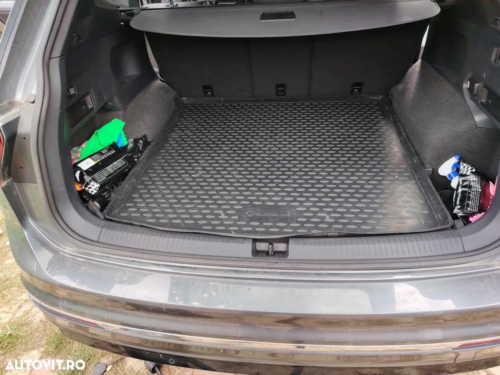 Volkswagen Tiguan 2.0 TDI 4Mot DSG Highline - 11