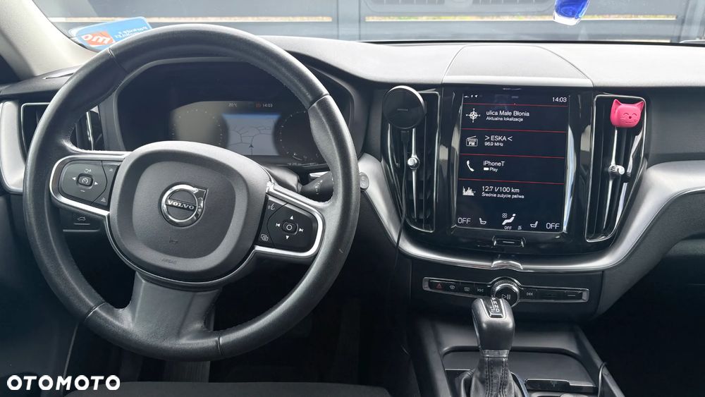 Volvo XC 60 T4 Momentum - 11