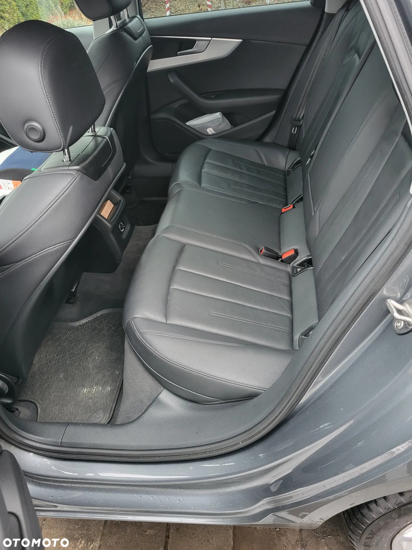 Audi A4 2.0 TDI S tronic - 14