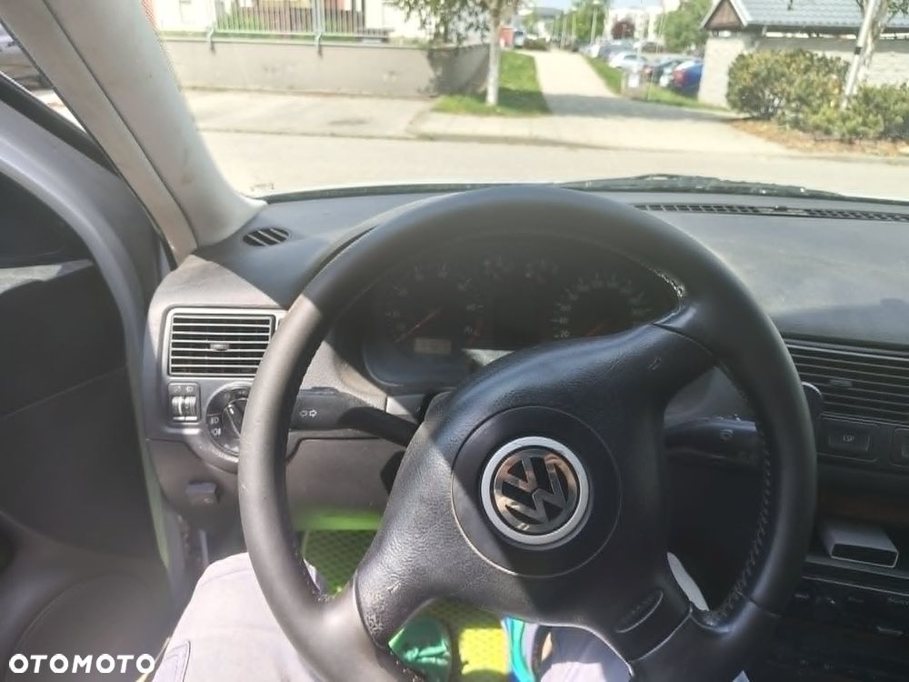 Volkswagen Golf 2.8 V6 4Mot - 8