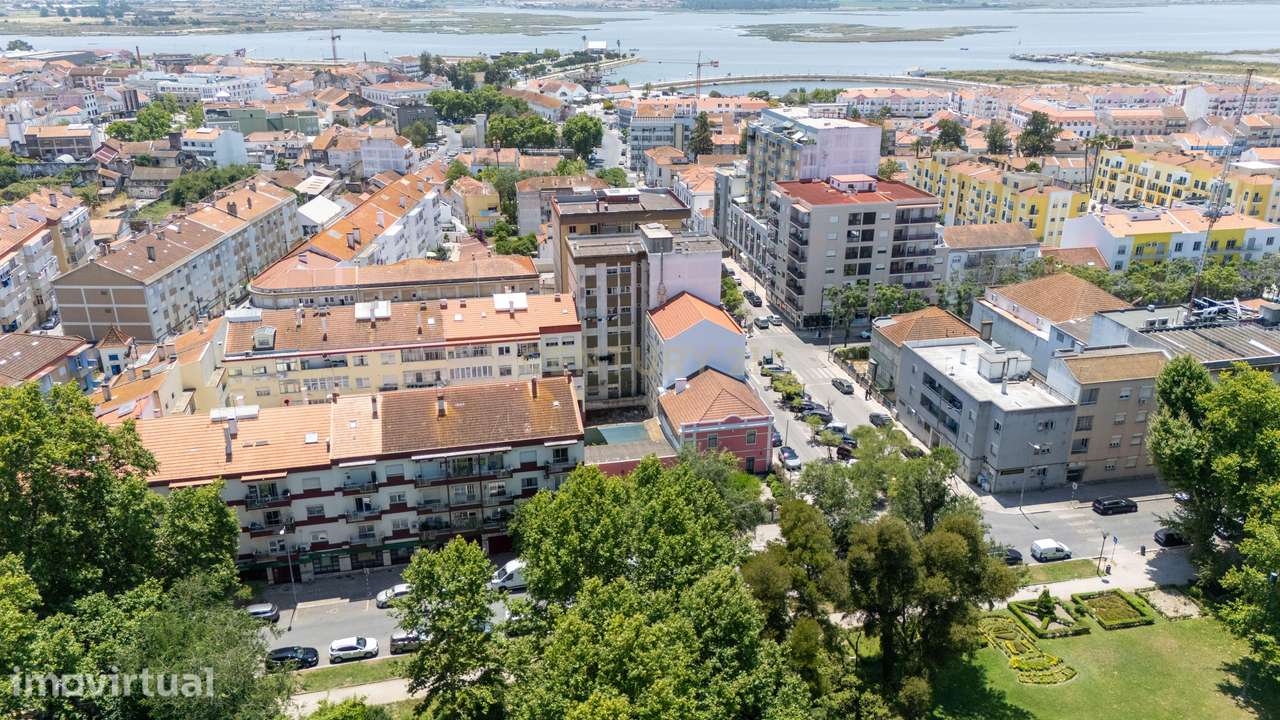 Apartamento T3 no Montijo com 154m² e vista para o Parque Municipal - Grande imagem: 3/33
