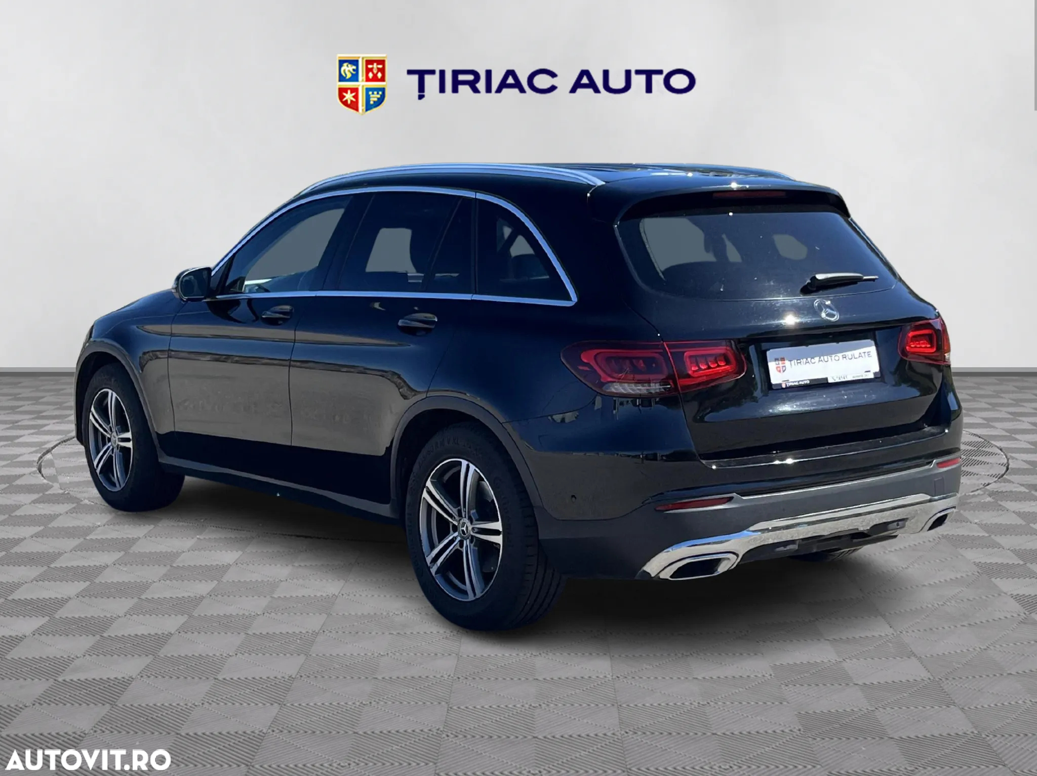 Mercedes-Benz GLC 220 d 4Matic 9G-TRONIC - 4